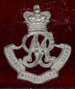 Queen's Own Oxfordshire Hussars OR's cap badge