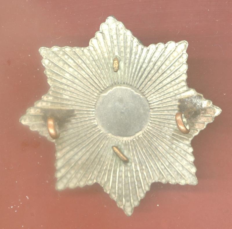 Canadian Royal Canadian Regiment cap badge — image 2