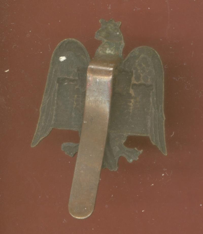 Bedfordshire Yeomanry cap badge — image 2
