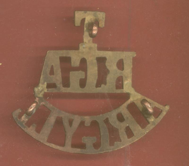 T / RGA / ARGYLL WW1 shoulder title — image 2
