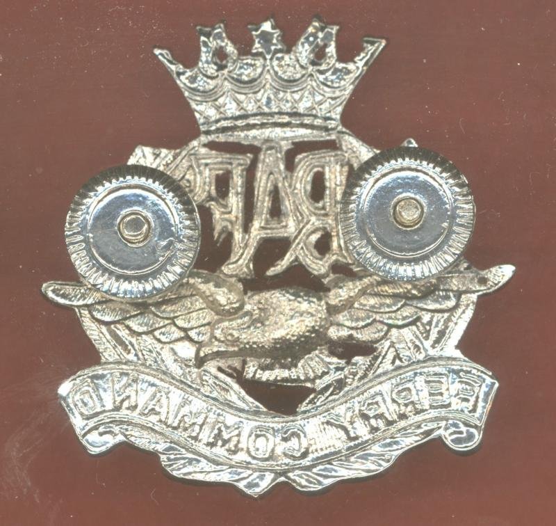Royal Air Force Ferry Command WW2 Cap Badge — image 2