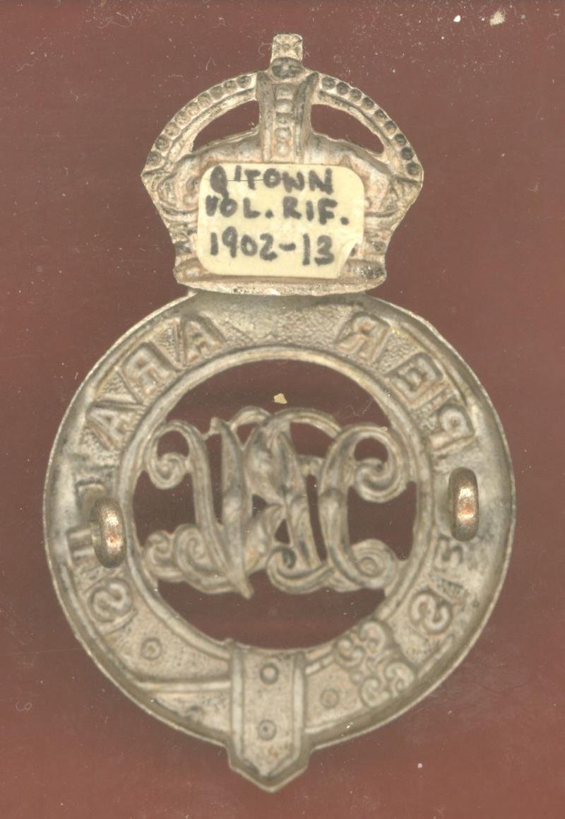 South Africa. Queenstown Rifle Volunteers Edwardian Officer's cap badge — image 2