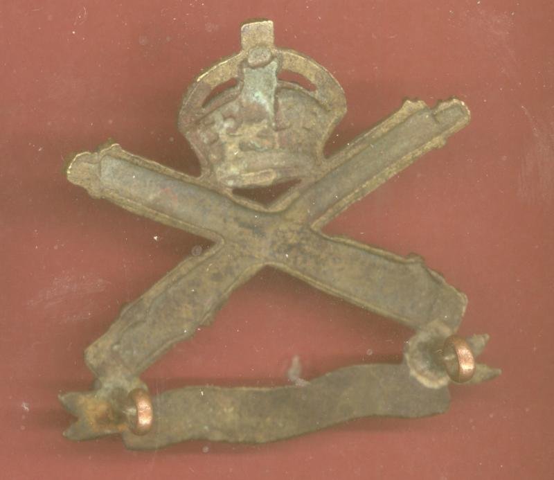 Canadian Machine Gun Corps Style 'C' Cap Badge, — image 2