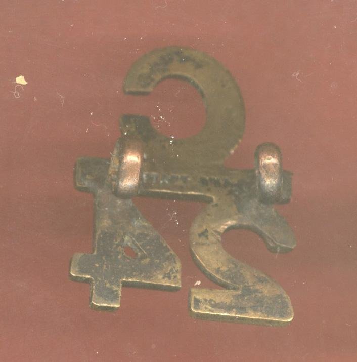 Canadian C/24 24th Battalion (Victoria Rifles) WW1 CEF numeral badge — image 2