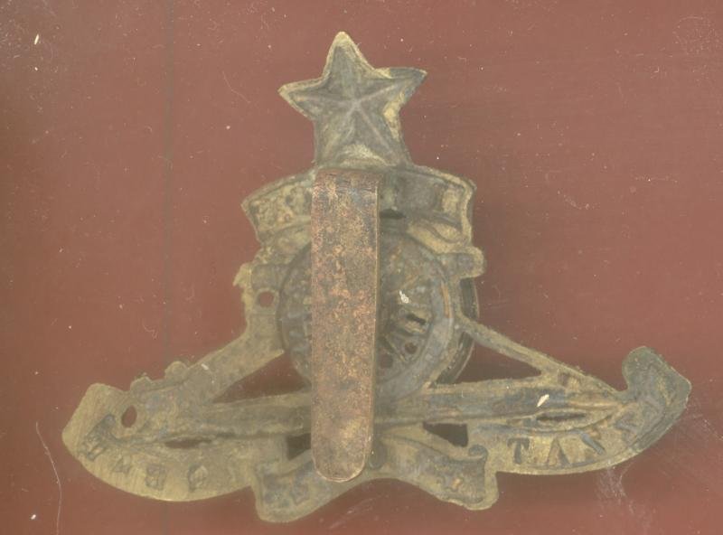 Indian Army Mountain Artillery cap badge — image 2