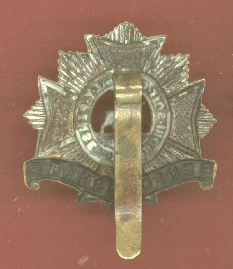 The Bedford Regiment. WW1 economy issue cap badge — image 2