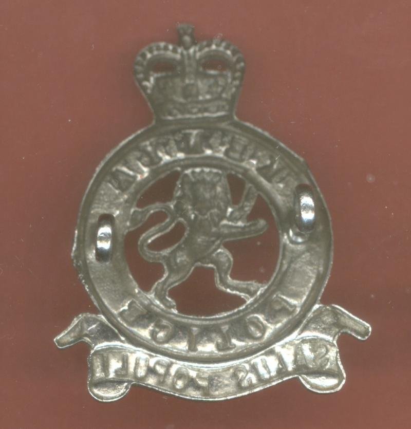 African Kenya Police cap badge — image 2