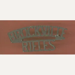 Canadian BROCKVILLE / RIFLES WW2 shoulder title