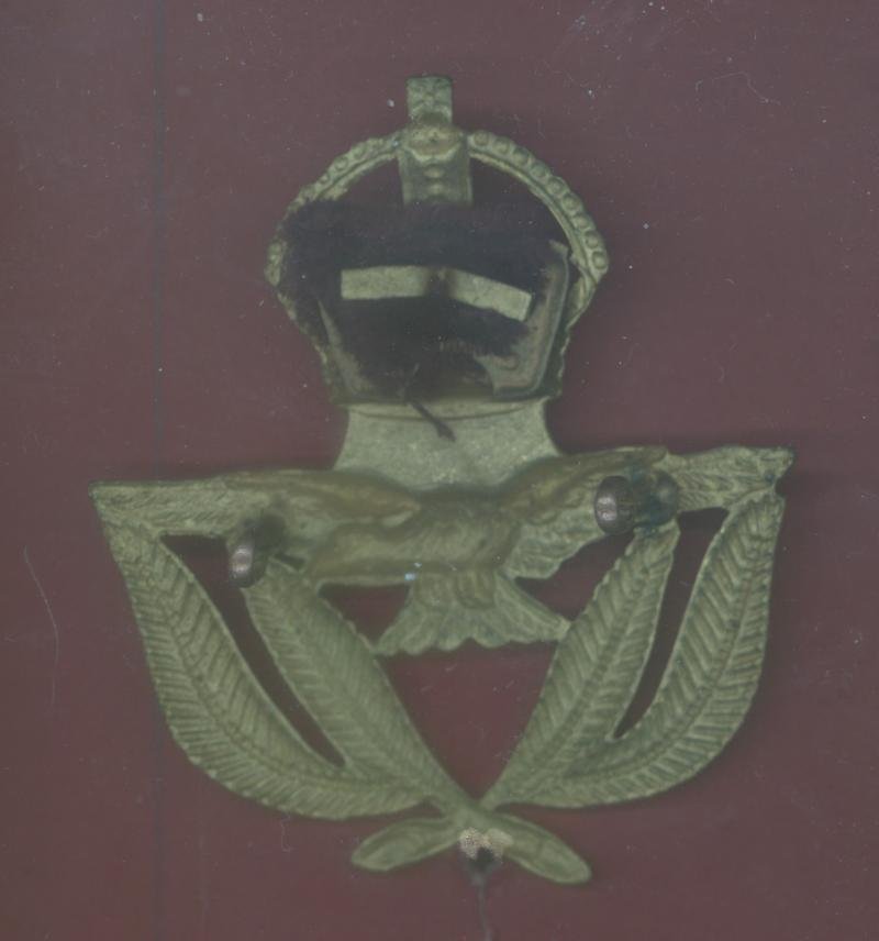 Royal Air Force WW2 Warrant Officer's cap badge — image 2