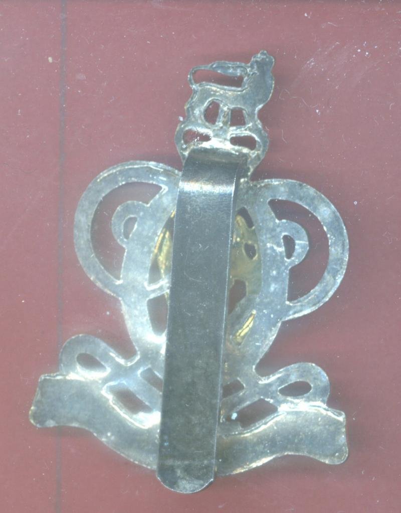 The Queen's Royal Hussars cap badge — image 2