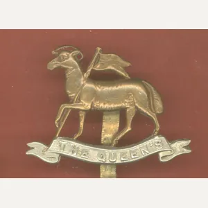 Queen's Royal Regiment (West Surrey) WW1 cap badge.