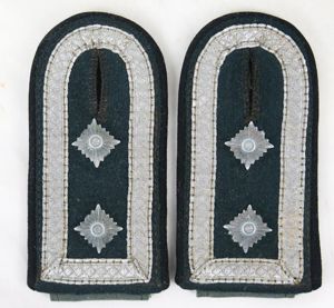 WW2 German Wehrmacht Pioneer Oberfeldwebel shoulder straps
