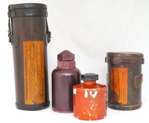 WW2 German Weapons decontamination set - Satz Waffengiftungsmittel