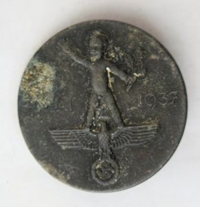 German Third reich period day badge 1.Mai 1937