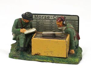 1930s German Elastolin radio operators toy