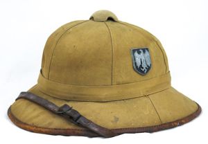 WW2 German Wehrmacht 1st pattern tropical helmet - 1940
