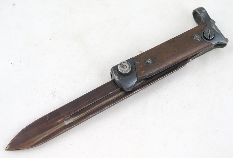 WW2 Italian Carcano M38 carbine folding side arm — image 8