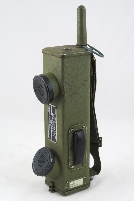 WW2 US army Signal corps BC-611-C Handie Talkie - 1944