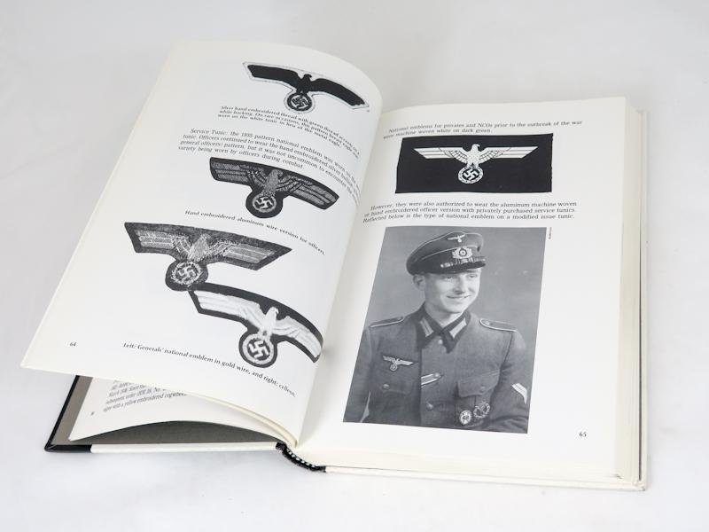 Book - Uniforms and traditions of the German army 1933 - 1945 - volume 2 — image 3