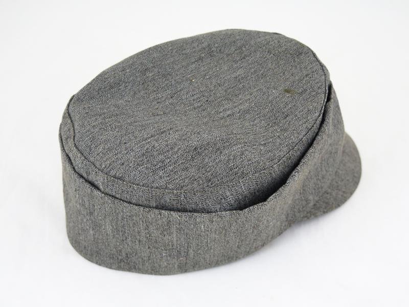 Pre-war Finnish Lotta Svärd cap — image 3
