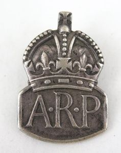 WW2 British Air Raid Personnel ARP badge