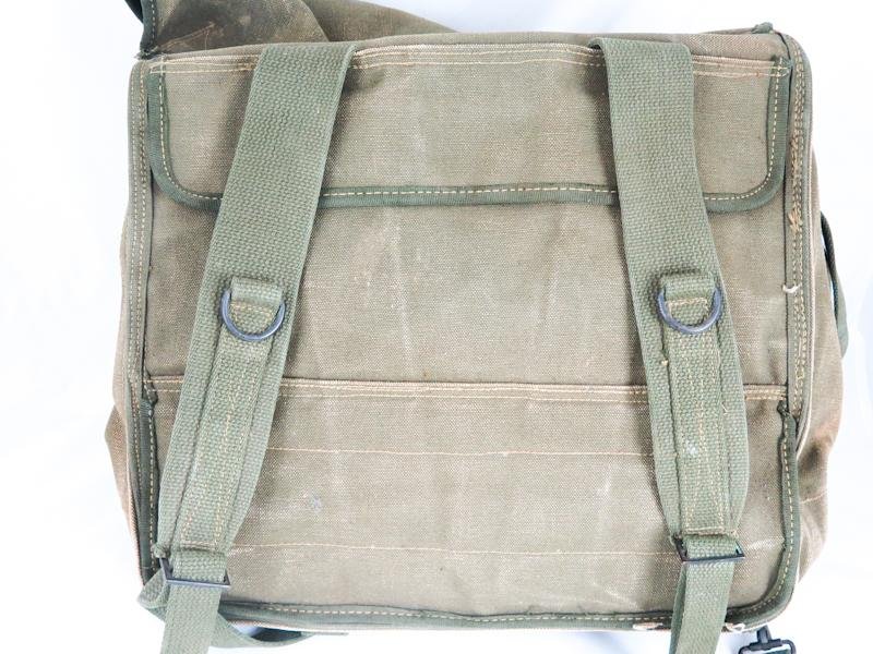 WW2 US Signal Corps BG-172 bag — image 8