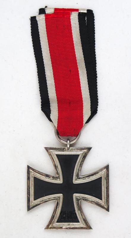 WW2 German iron cross 2nd class - early Steinhauer&Luck type — image 2