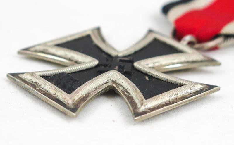 WW2 German iron cross 2nd class - early Steinhauer&Luck type — image 7