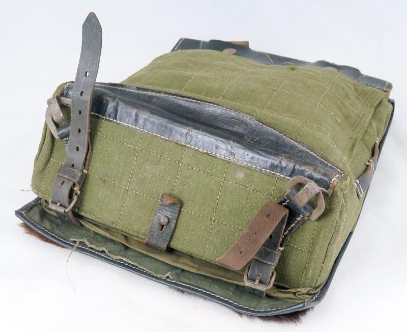 WW2 German Wehrmacht/Waffen-SS M39 tornister back bag - 1942 — image 3