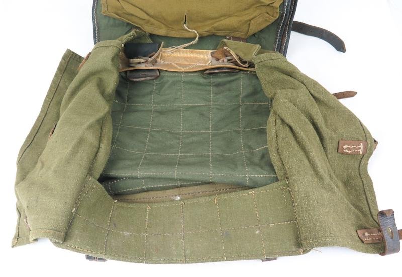 WW2 German Wehrmacht/Waffen-SS M39 tornister back bag - 1942 — image 4