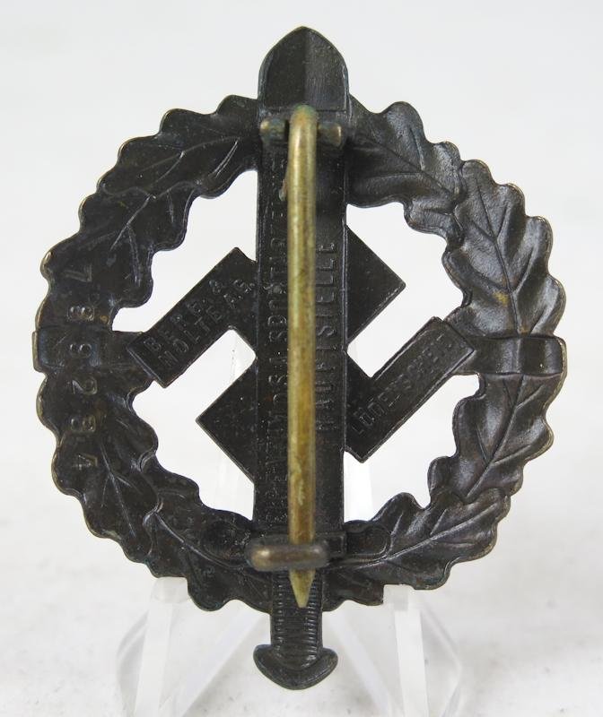 WW2 German SA sport badge bronze class - 2nd type Berg&Nolte — image 2