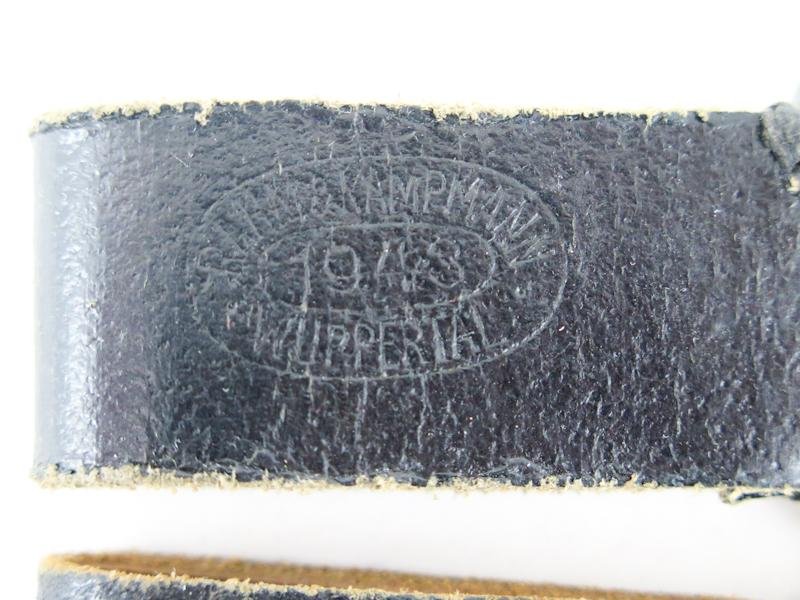 WW2 German Wehrmacht/Waffen-SS D-ring belt set — image 4