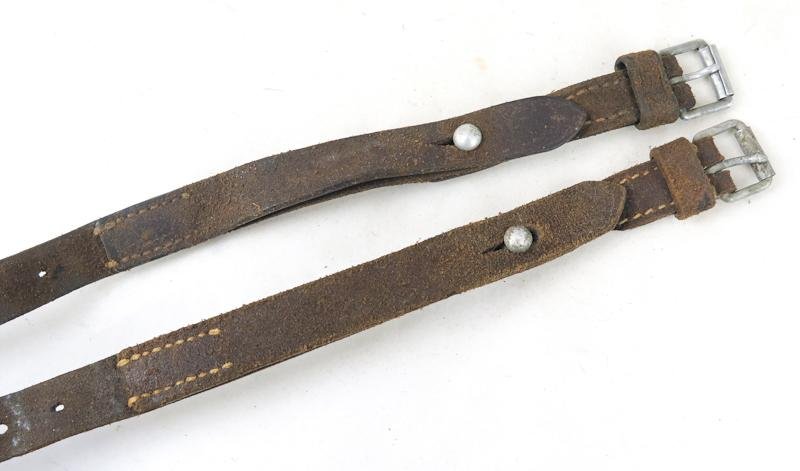 WW2 German Wehrmacht/Waffen-SS leather strap pair -mantelriemen — image 5