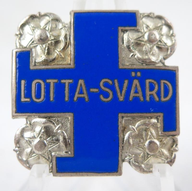 WW2 Finnish Lotta-Svärd membership brooch wartime issue