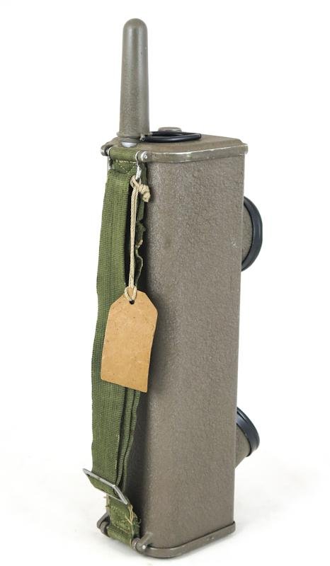 WW2 US army Signal corps BC-611-C Handie Talkie - 1944 — image 2
