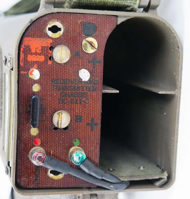 WW2 US army Signal corps BC-611-C Handie Talkie - 1944 — image 8