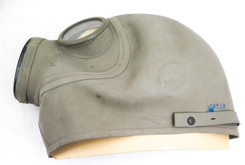 WW2 Finnish civil defence gasmask M/39 — image 4