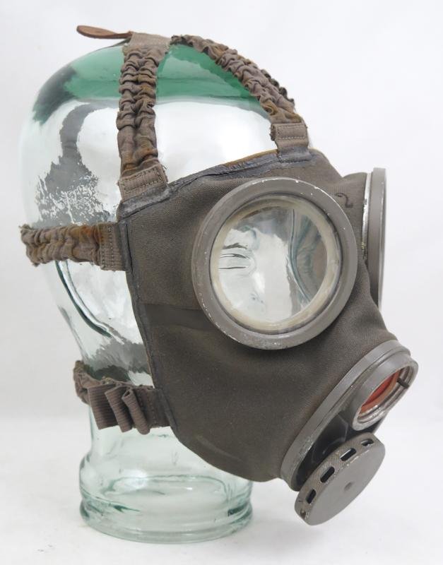 WW2 Swedish M31-36 gas mask - finnish army R36 — image 3