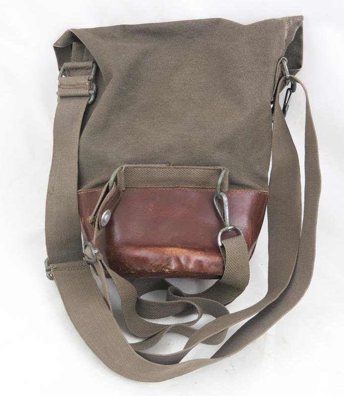 WW2 Swedish M31-36 gas mask - finnish army R36 — image 9