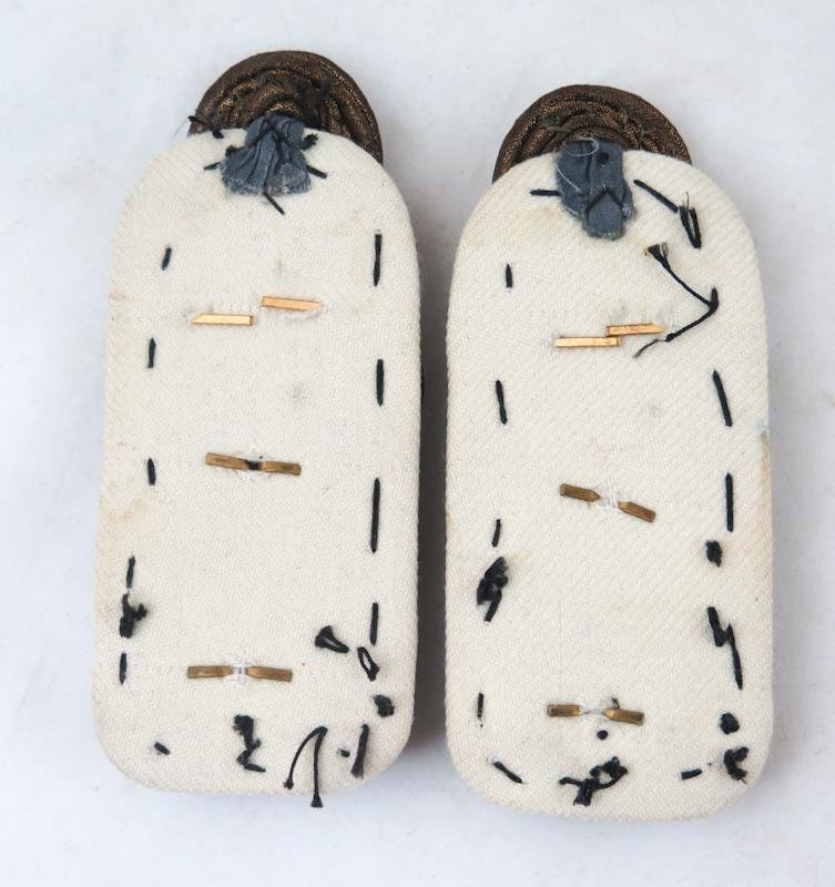 Pre-war Finnish M/1922 Carelian guards regiment officer shoulder boards — image 2