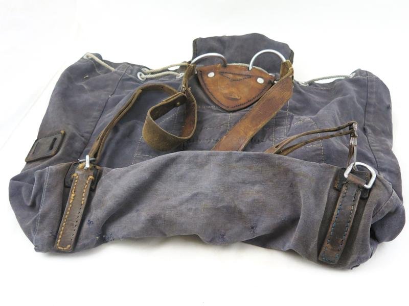 WW2 German Luftwaffe Backpack - 1940 — image 7