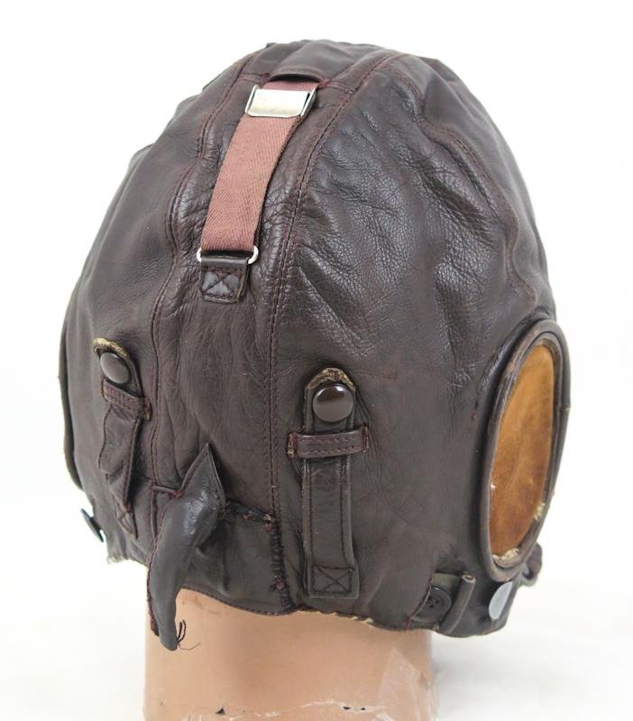 WW2 Finnish airforce flight helmet Lp/T Friitala - post-war used electronics missing — image 3