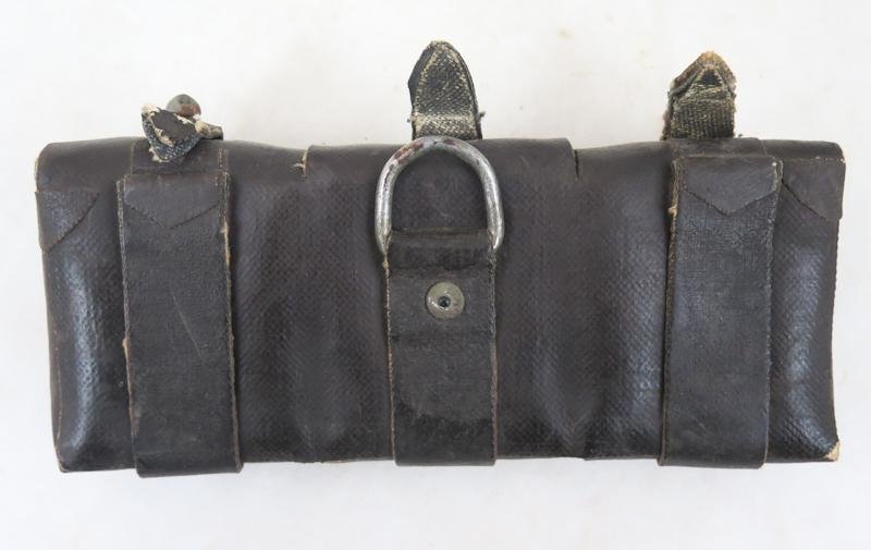 WW2 Finnish army rifle ammunition pouch economy pattern - rubber — image 2