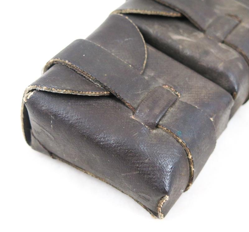 WW2 Finnish army rifle ammunition pouch economy pattern - rubber — image 6