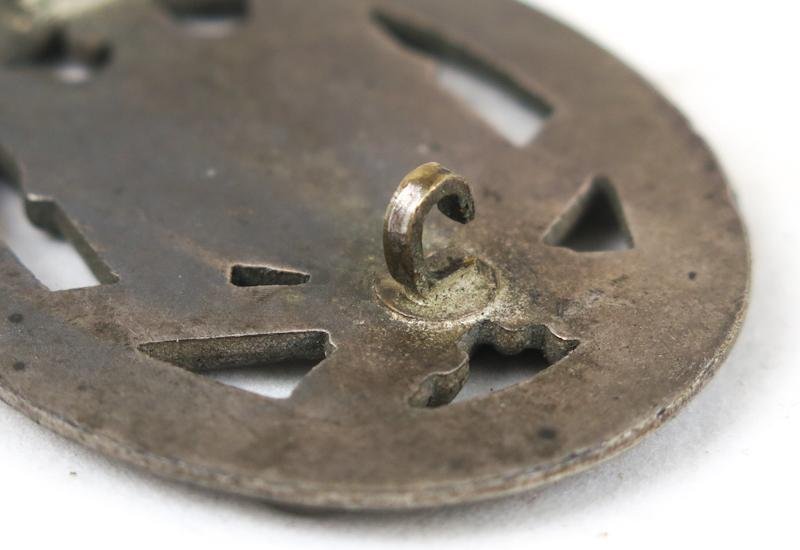 WW2 German Wehrmacht/Waffen-SS General assault badge - Wilhelm Hobacher — image 4