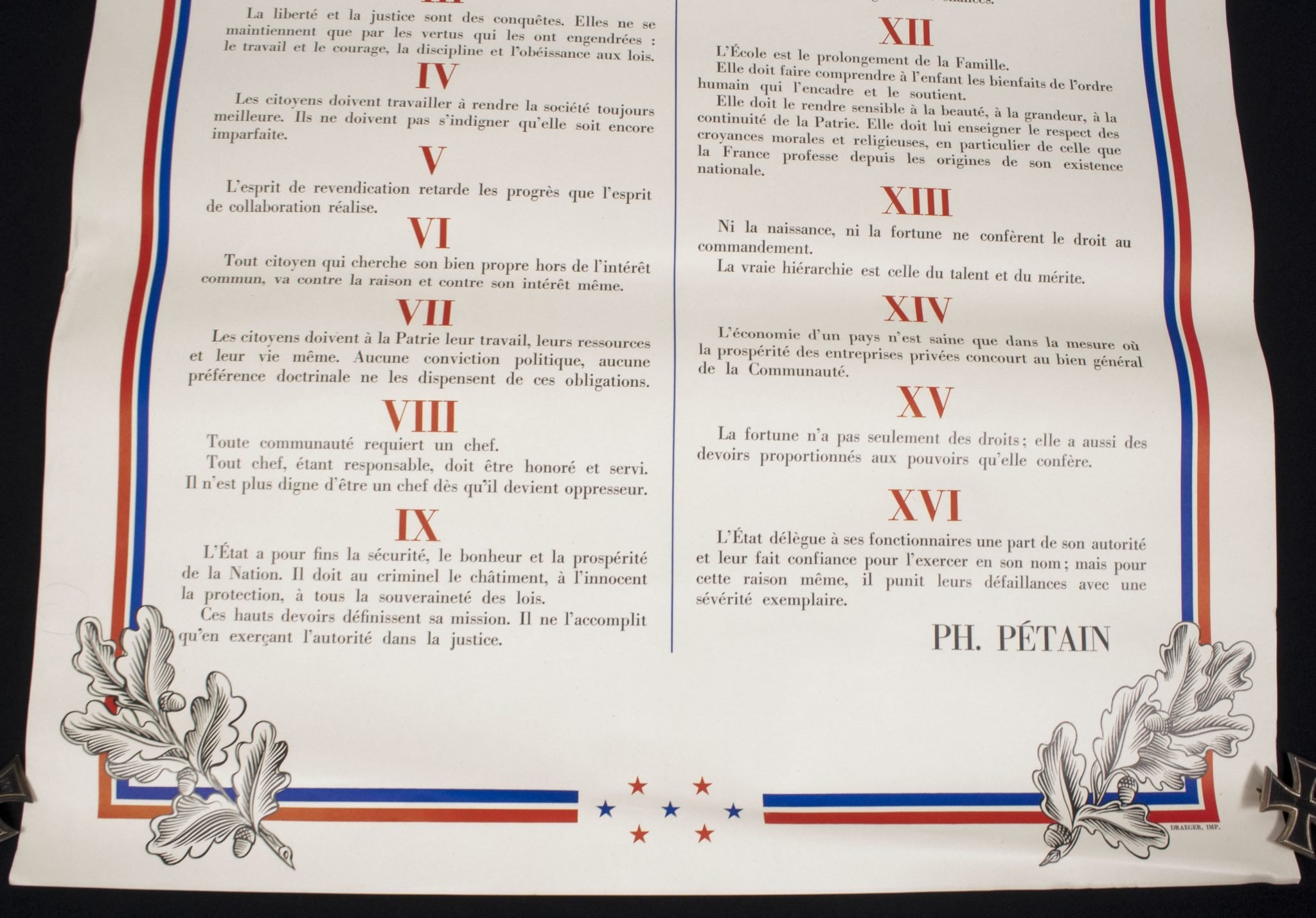 Vichy France poster + Marechal Petain book: 'Principes de la Communauté' — image 11