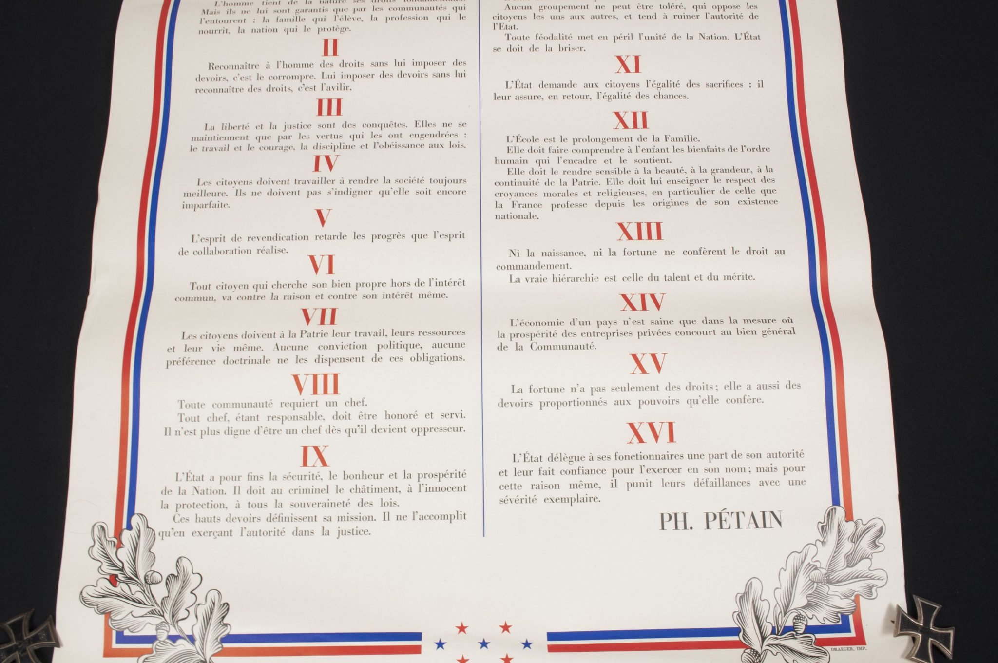 Vichy France poster + Marechal Petain book: 'Principes de la Communauté' — image 15