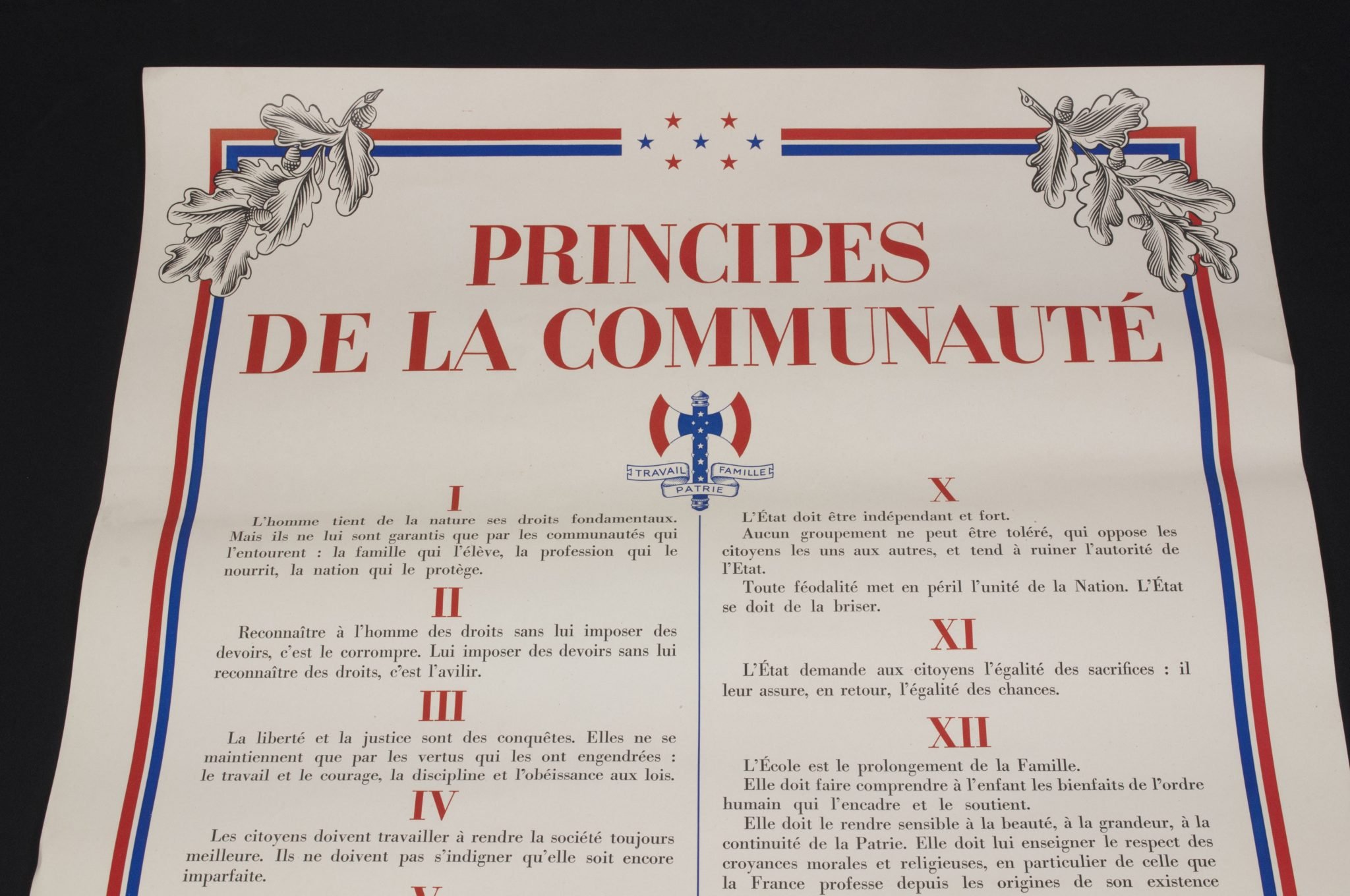 Vichy France poster + Marechal Petain book: 'Principes de la Communauté' — image 5