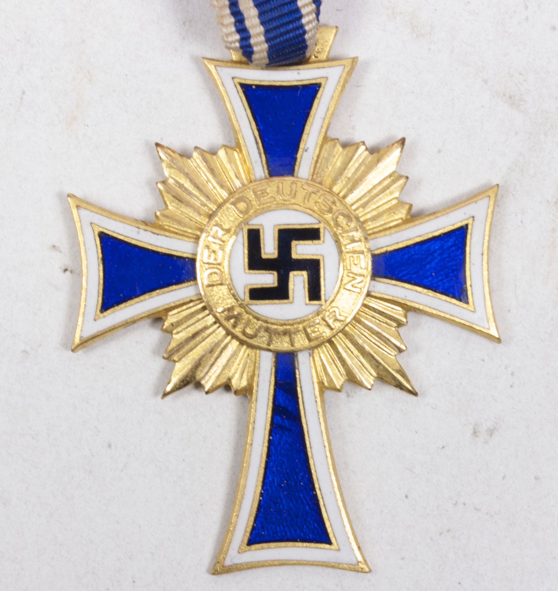 Mutterkreuz gold + etui (Maker Franz reischauer Oberstein) — image 10