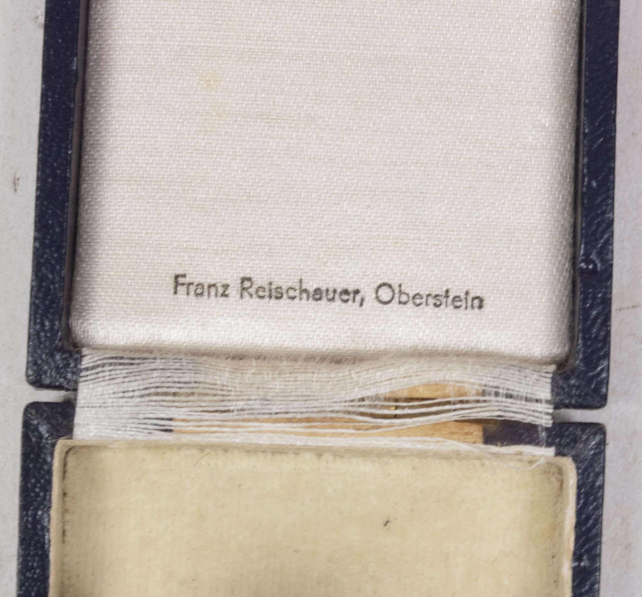 Mutterkreuz gold + etui (Maker Franz reischauer Oberstein) — image 7